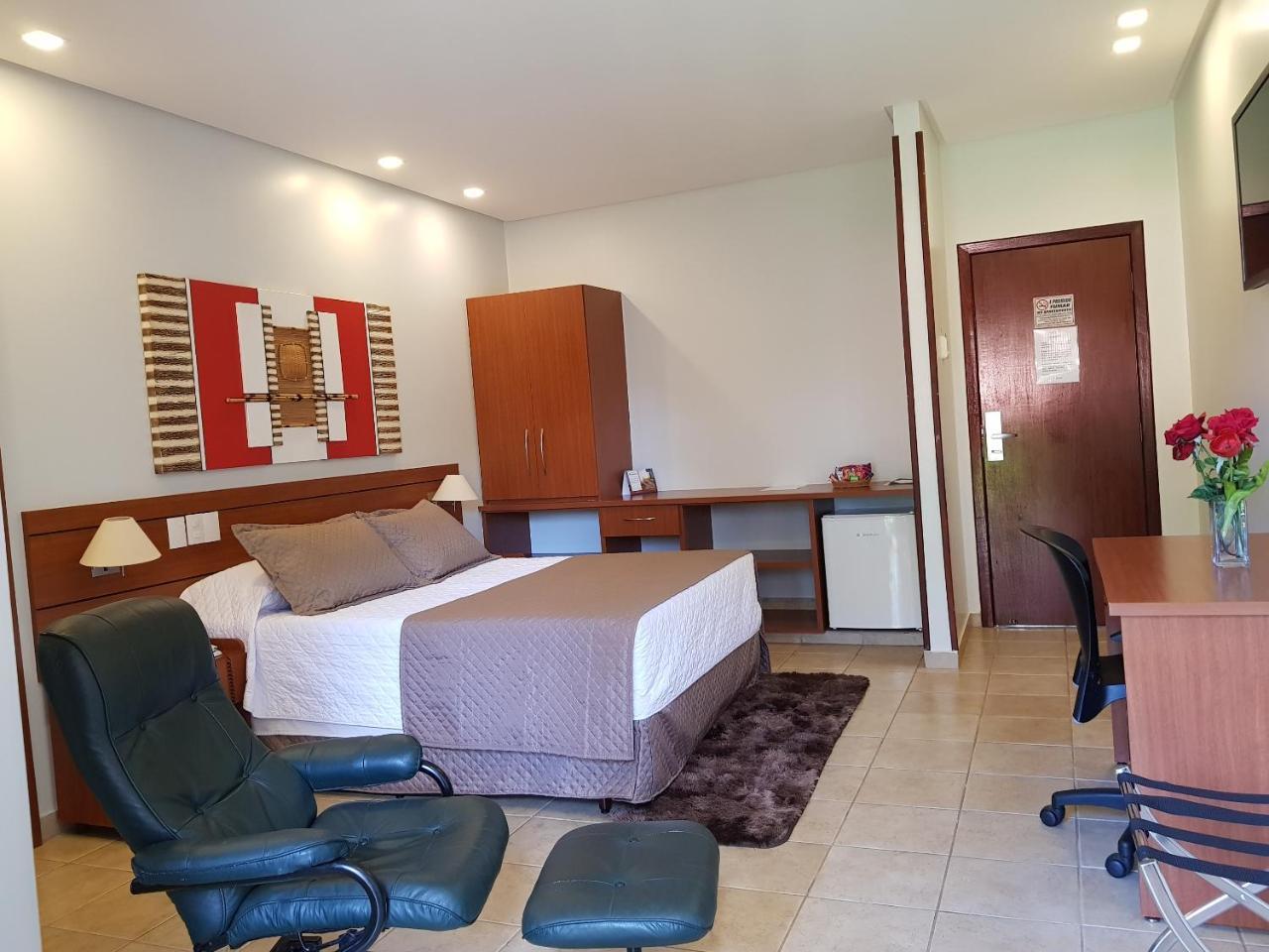 Hotel Das Palmeiras Паракату Экстерьер фото